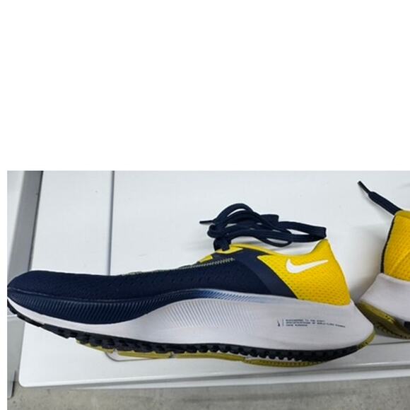 NEW!! "U OF M", Nike Air Zoom Pegasus 3,College, Team Spirit, Univercity, SZ 7.5 - Picture 5 of 16